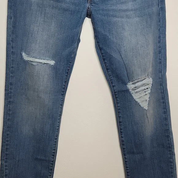 Lucky Brand 121 Slim Straight Distressed Jeans